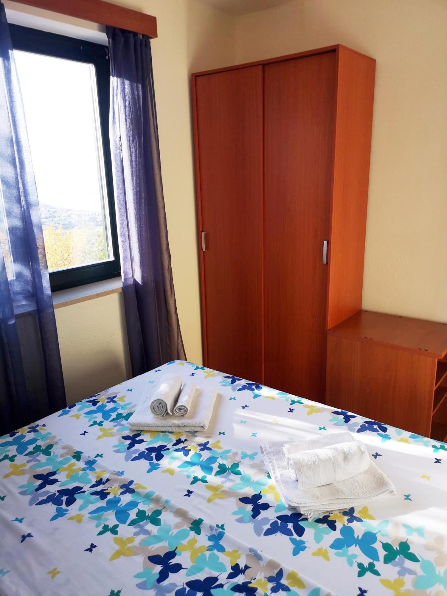 Apartmani Podobnik 克罗诺维察 外观 照片
