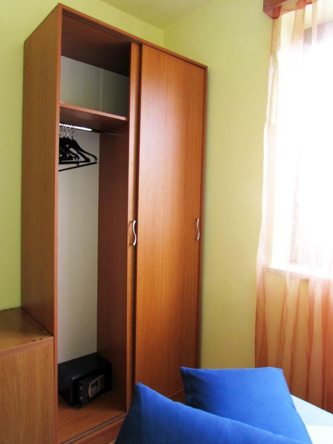 Apartmani Podobnik 克罗诺维察 外观 照片