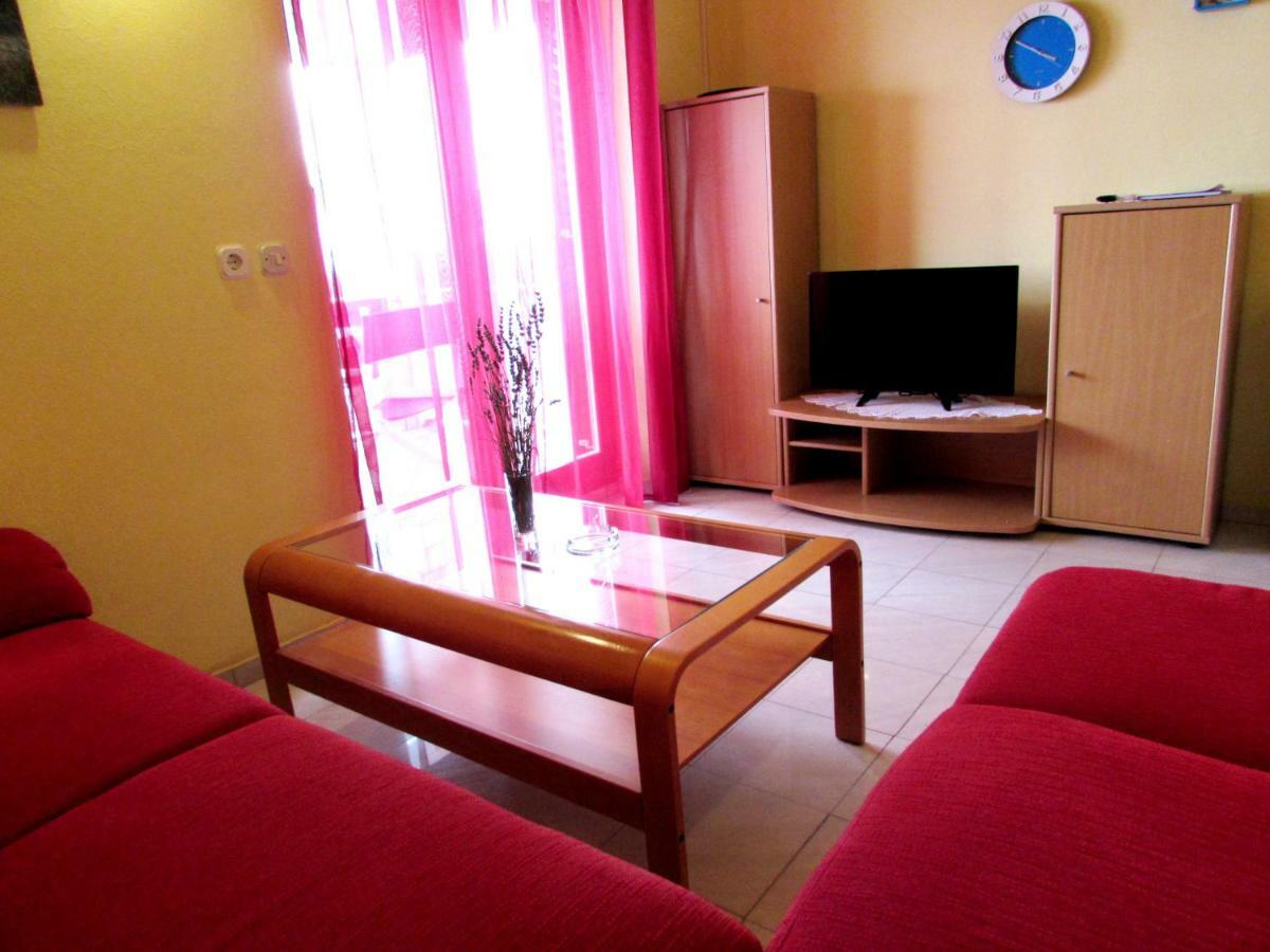 Apartmani Podobnik 克罗诺维察 外观 照片