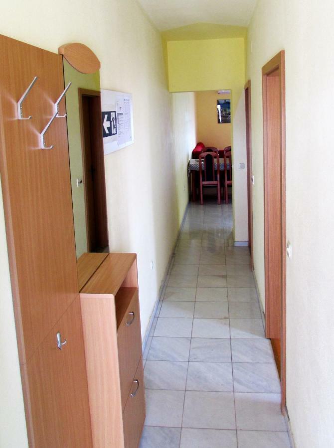 Apartmani Podobnik 克罗诺维察 外观 照片